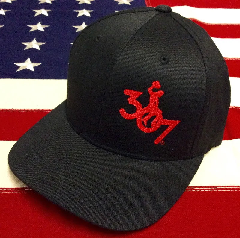 Black Hat/Red Logo