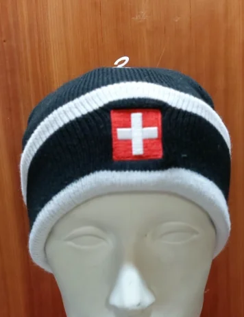 WINTER CAP SWITZERLAND FLAG