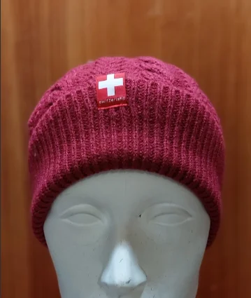 JACQUARD BEANIE BURGUNDY WITH SWISS LABELING -  23.311